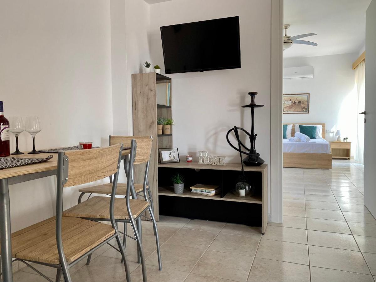 Peaceful Apartment, In The Nature, With Yard "3" Ziparion Exterior foto